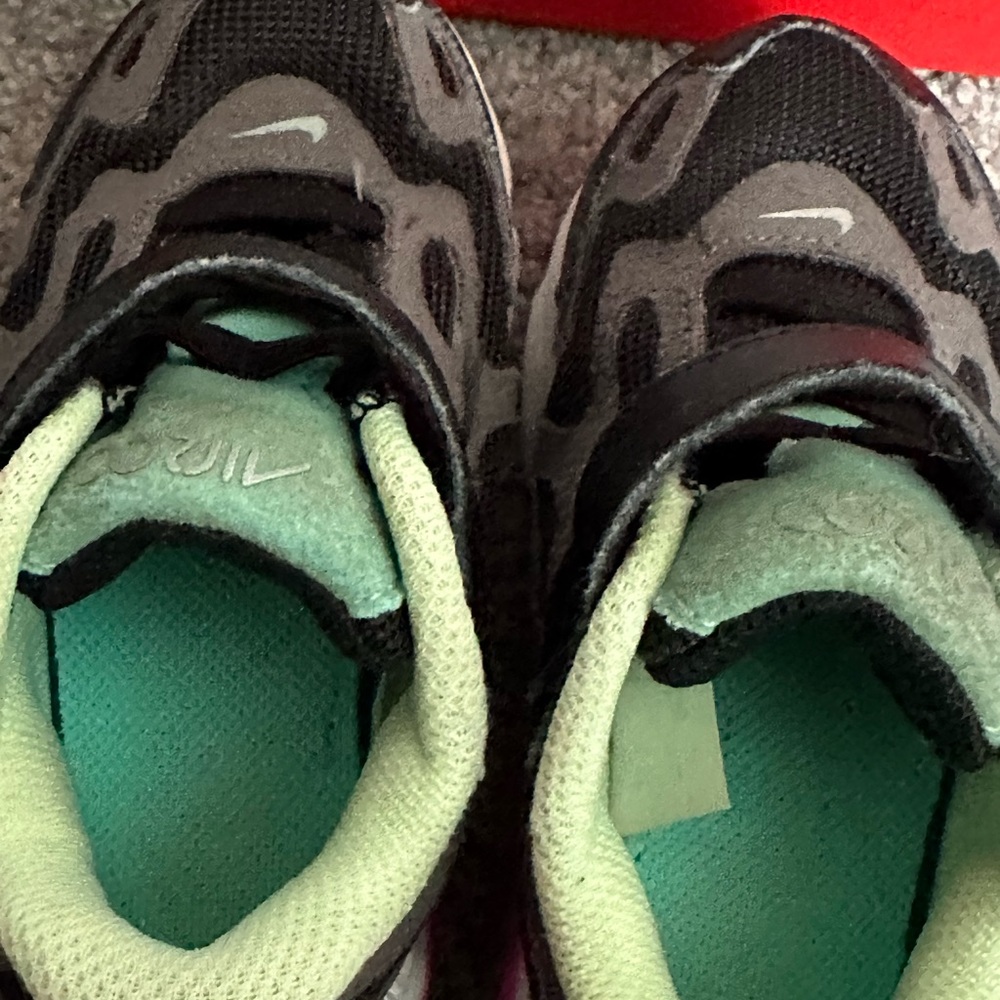 Like new toddler girls, Nike air max 200 (td) size 7 - Picture 9 of 10